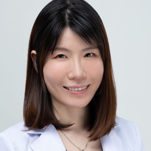 Dr. Eva SIU